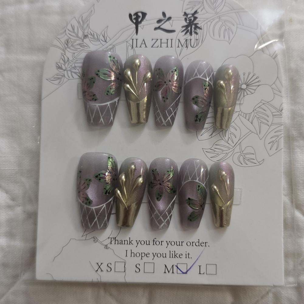 Jia Zhi Mu Gold and Purple Floral Press-On Nails